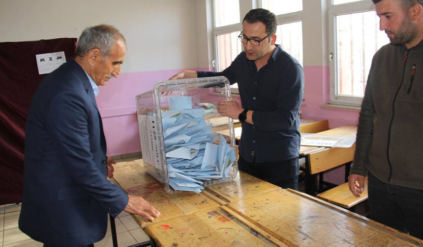 Diyarbakır'da oy sayma işlemi başladı