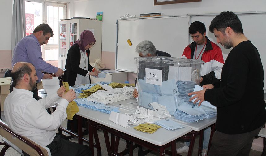 İstanbul'da oy sayımı devam ediyor
