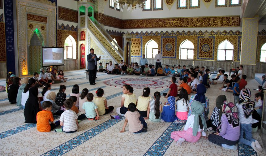 Ağrı'da 1200 cami ve kursta yaklaşık 28 bin öğrenciye Kur'an eğitimi verilecek