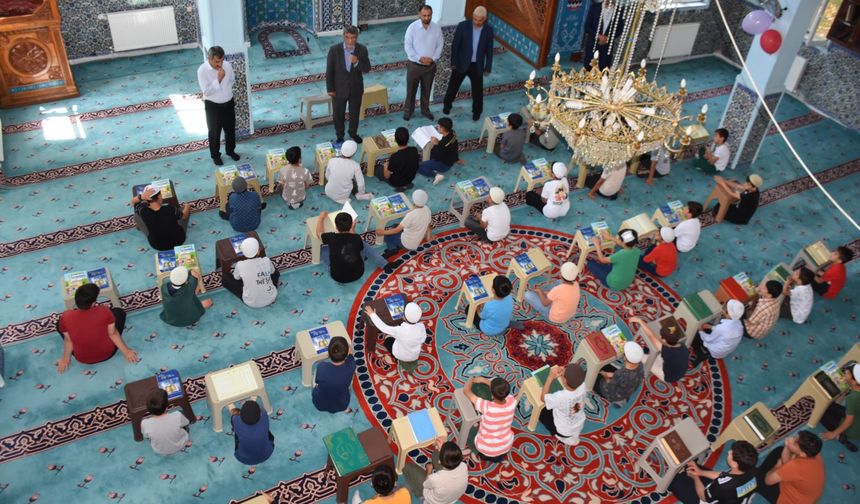 Bitlis'te yaz Kur'an kursları büyük bir heyecanla başladı